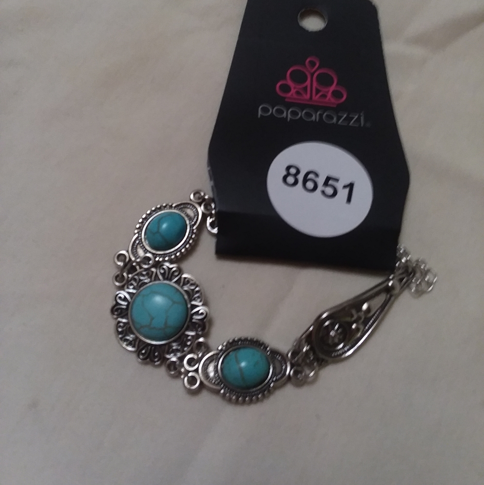 Serenely southern blue bracelet